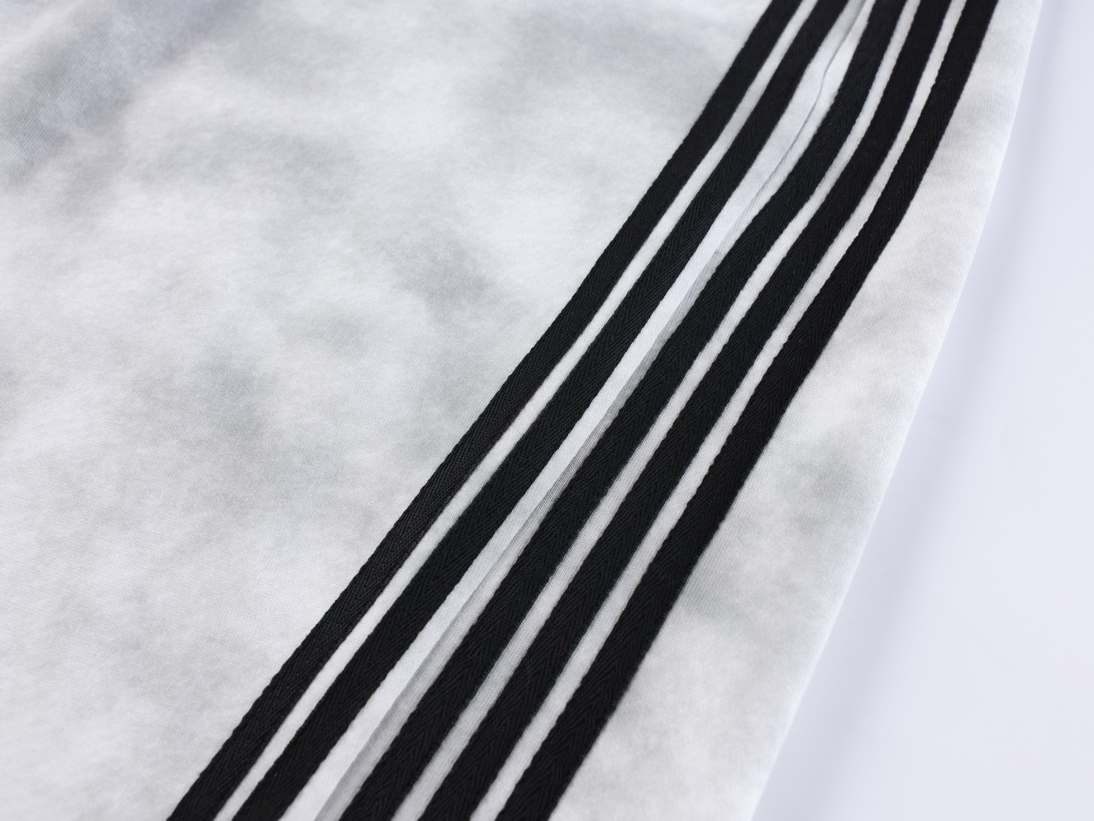 CapCabin Barcode Graphic Wide-Leg Pants