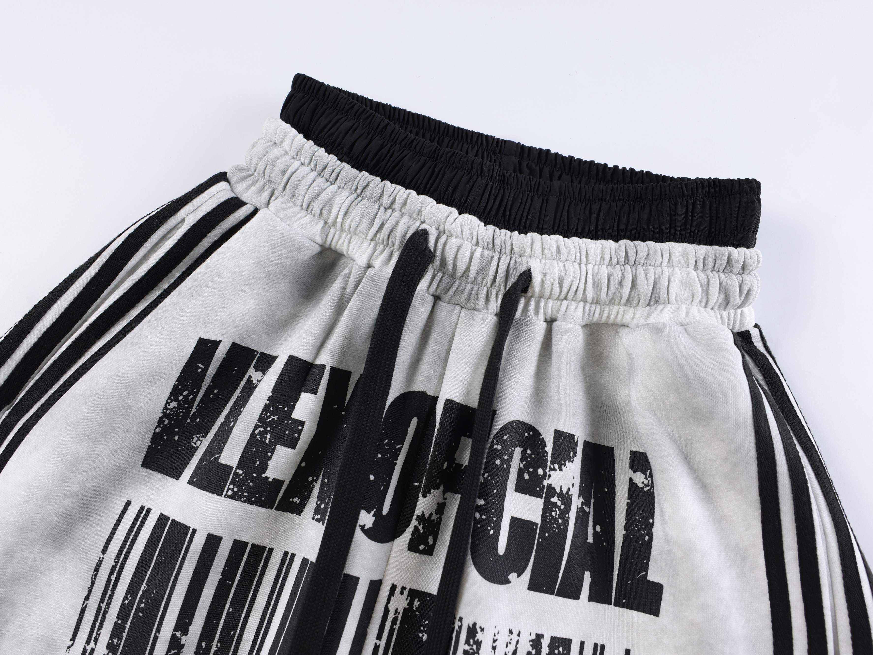 CapCabin Barcode Graphic Wide-Leg Pants