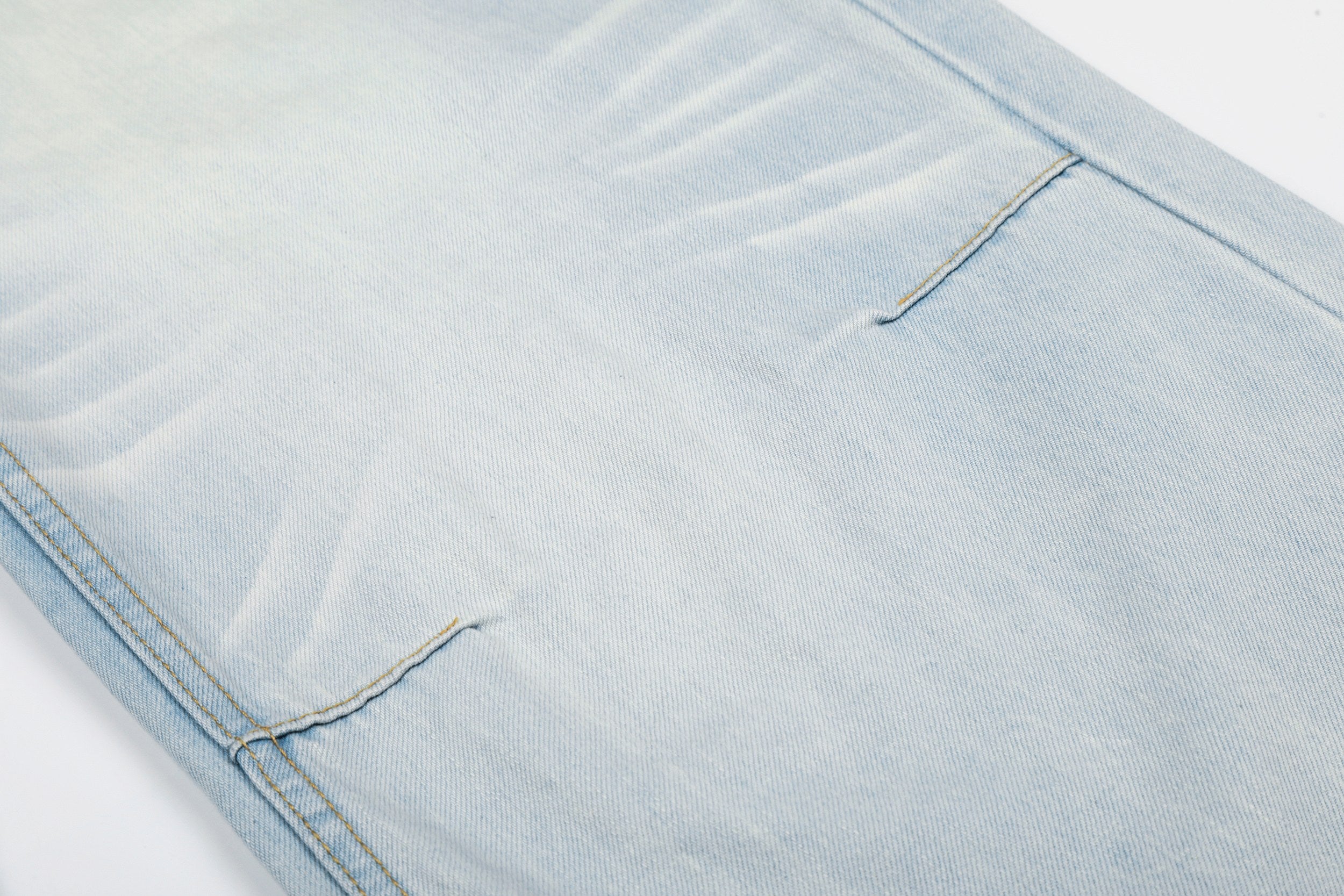 CapCabin “Ice Wash Wide Denim”
