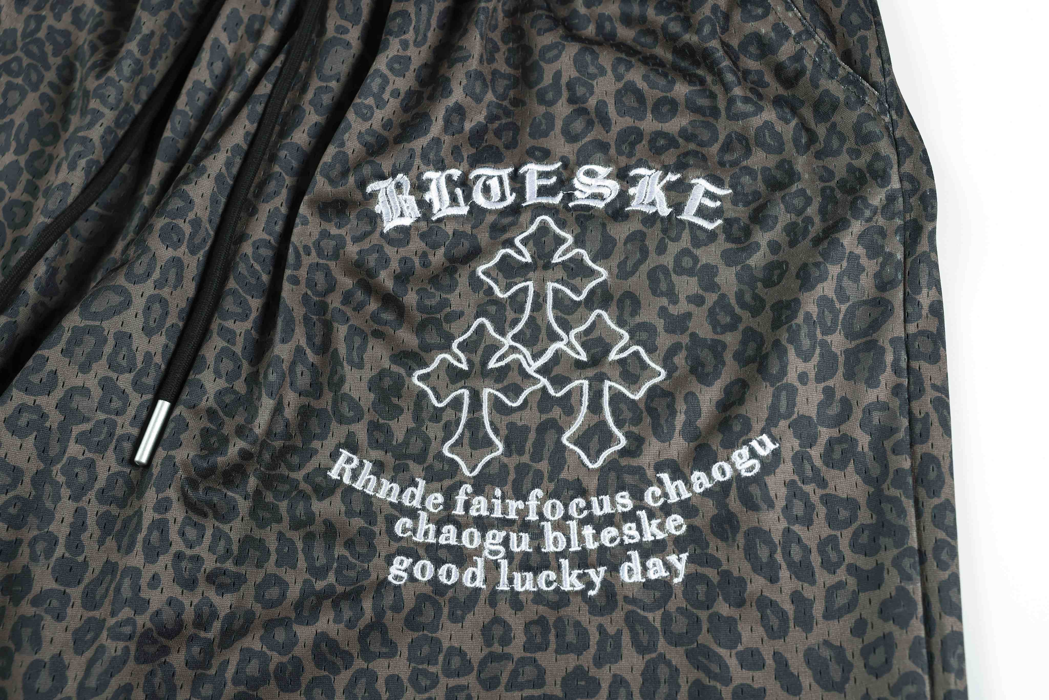 CapCabin Leopard Wash Sweatpants
